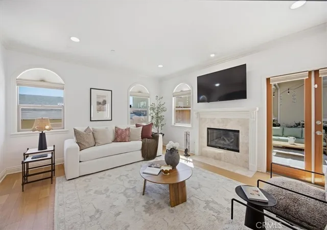 Photo 3 of Townhouse for sale at 1916 Perry Ave #A, Redondo Beach, CA 90278 | MLS# SB26197958 | Listing updated on 2026-09-18