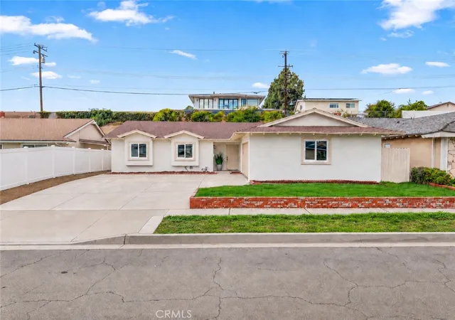 Photo 2 of Single family home for sale at 227 N Pintado Dr, Diamond Bar, CA 91765 | MLS# IG26197497 | Listing updated on 2026-10-12