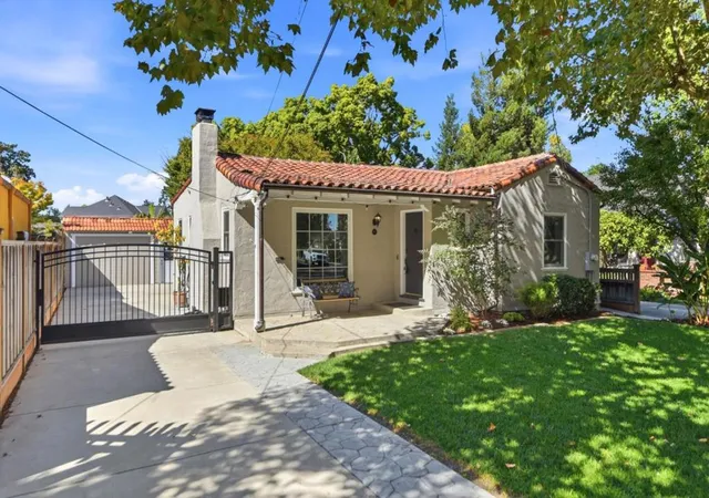 Photo 2 of Sale Pending at 947 Pine Ave, San Jose, CA 95125 | MLS# ML82059865 | Listing updated on 2026-09-25