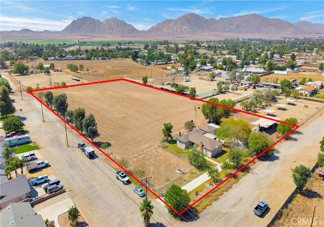 Photo 2 of Single family home for sale at 31130 Water Ave, Nuevo, CA 92567 | MLS# SW26194081 | Listing updated on 2026-09-28