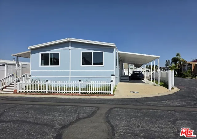 Manufactured home for sale at 17700 S Avalon Blvd #204, Carson, CA 90746 | MLS# 26986501