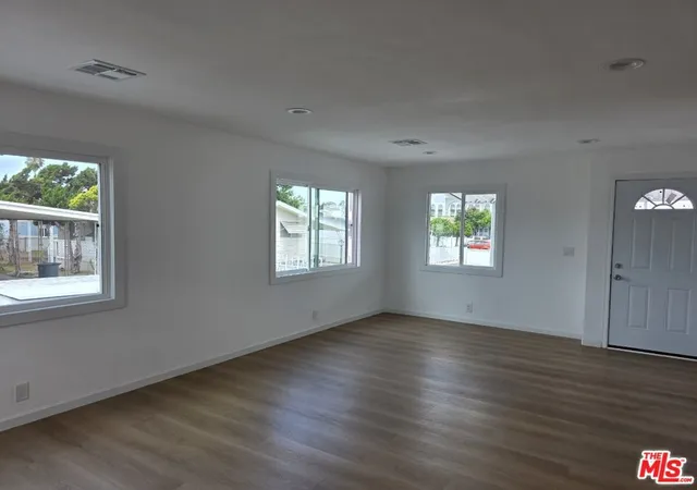 Photo 2 of Manufactured home for sale at 17700 S Avalon Blvd #204, Carson, CA 90746 | MLS# 26986501 | Listing updated on 2026-09-17