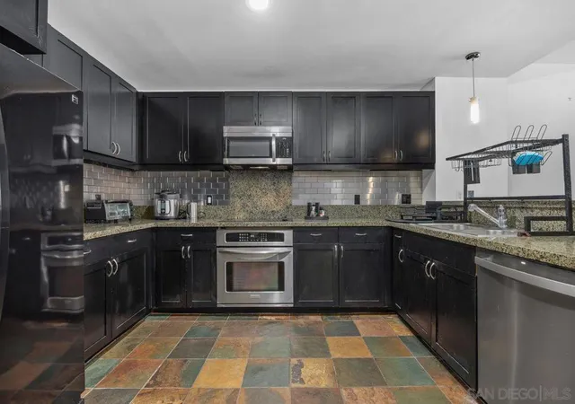 Photo 3 of Condo for sale at 1150 J St #524, San Diego, CA 92101 | MLS# 260022149SD | Listing updated on 2026-09-10
