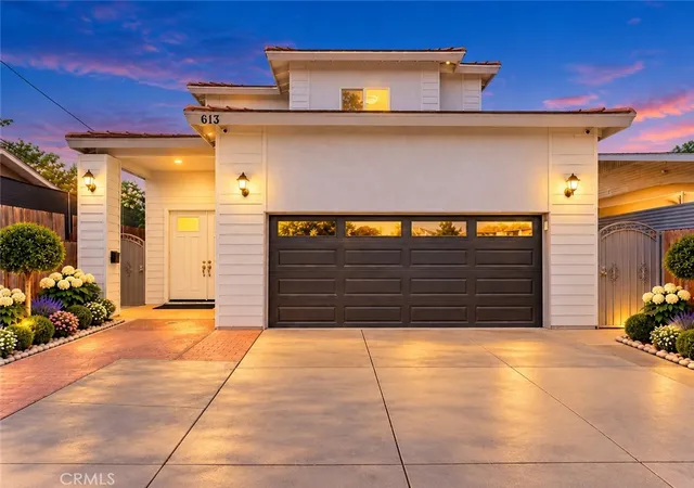 Single family home for sale at 613 N Raitt St, Santa Ana, CA 92703 | MLS# PW26180412