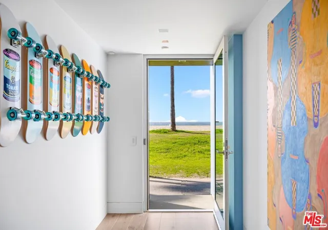 Photo 2 of Single family home for sale at 2505 Ocean Front Walk, Venice, CA 90291 | MLS# 26926445 | Listing updated on 2026-10-07