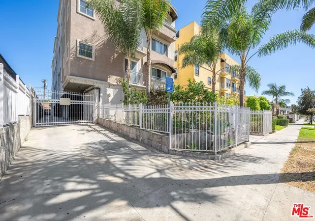 Photo 2 of Condo for sale at 1030 S Norton Ave #5, Los Angeles, CA 90019 | MLS# 26986269 | Listing updated on 2026-10-01