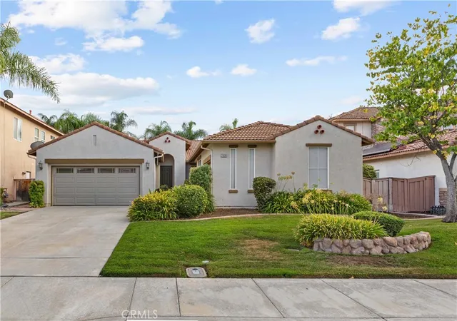 Photo 2 of Single family home for sale at 29395 Pebble Beach Dr, Murrieta, CA 92563 | MLS# SW26190169 | Listing updated on 2026-10-03