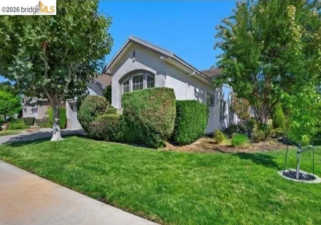 Photo 3 of Sale Pending at 2021 Kent Dr, Brentwood, CA 94513 | MLS# 41147748 | Listing updated on 2026-10-05