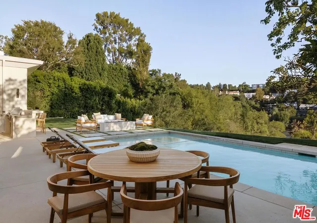 Photo 3 of Single family home for sale at 3858 Buena Park Dr, Studio City, CA 91604 | MLS# 26985315 | Listing updated on 2026-09-29