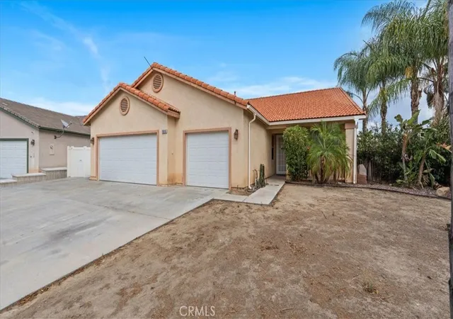 Photo 2 of Single family home for sale at 1818 Giverny Ct, San Jacinto, CA 92583 | MLS# OC26198216 | Listing updated on 2026-09-30