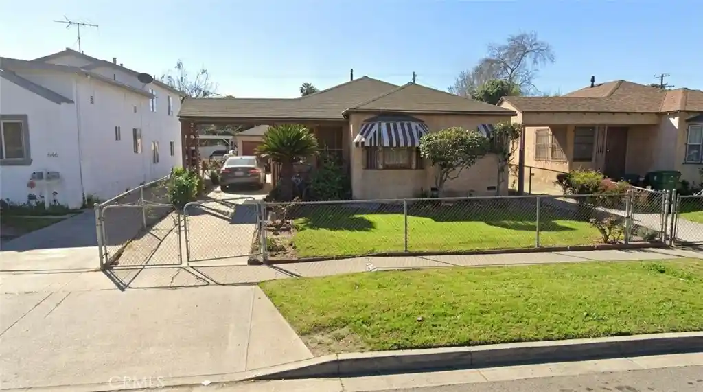 Photo 1 of Sale Pending at 640 East 81st, Los Angeles, CA 90001 | MLS# OC26196557 | Listing updated on 2026-10-20