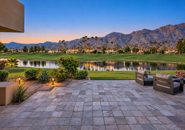Photo 2 of Condo for sale at 55435 Oak Hl, La Quinta, CA 92253 | MLS# 219152510DA | Listing updated on 2026-10-02