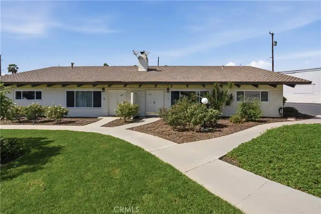 Condo for sale at 5046 Lakeview Ave #24, Yorba Linda, CA 92886 | MLS# PW26195536