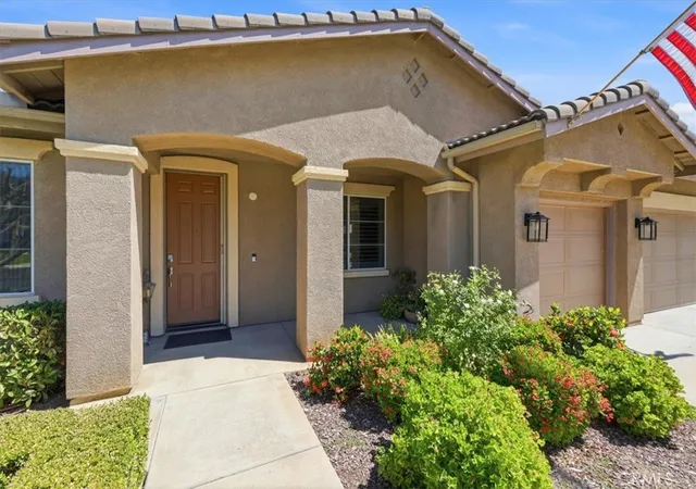 Photo 2 of Single family home for sale at 1637 Monte Mar, Corona, CA 92881 | MLS# CV26198279 | Listing updated on 2026-10-08