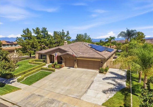 Photo 3 of Single family home for sale at 1637 Monte Mar, Corona, CA 92881 | MLS# CV26198279 | Listing updated on 2026-10-08