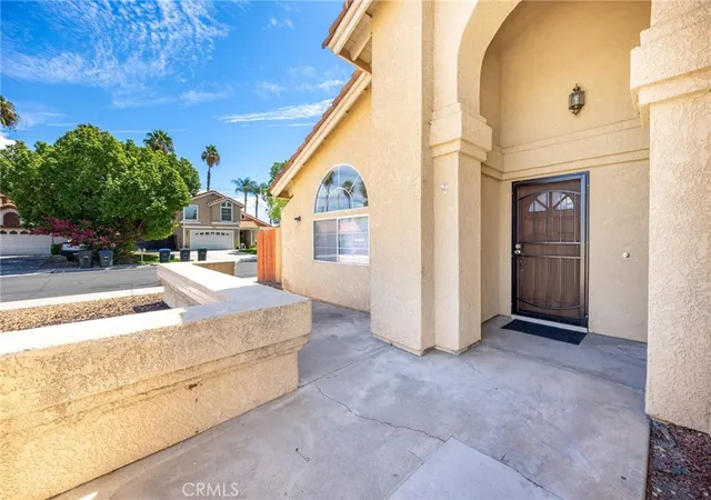 Photo 2 of Sale Pending at 2561 Jeffery, Hemet, CA 92545 | MLS# SW26198437 | Listing updated on 2026-09-28