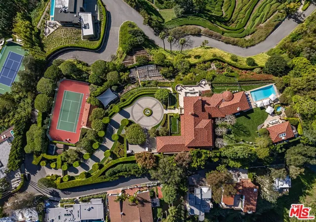 Photo 3 of Single family home for sale at 1309 Davies Dr, Beverly Hills, CA 90210 | MLS# 26986659 | Listing updated on 2026-09-23