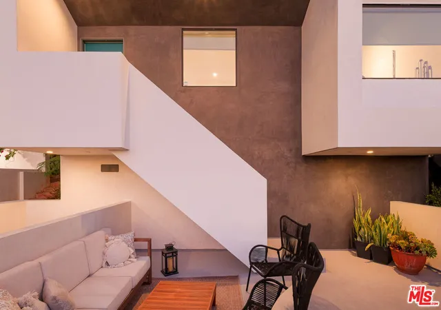 Photo 4 of Single family home for sale at 4752 Baltimore St, Los Angeles, CA 90042 | MLS# 26985113 | Listing updated on 2026-10-09