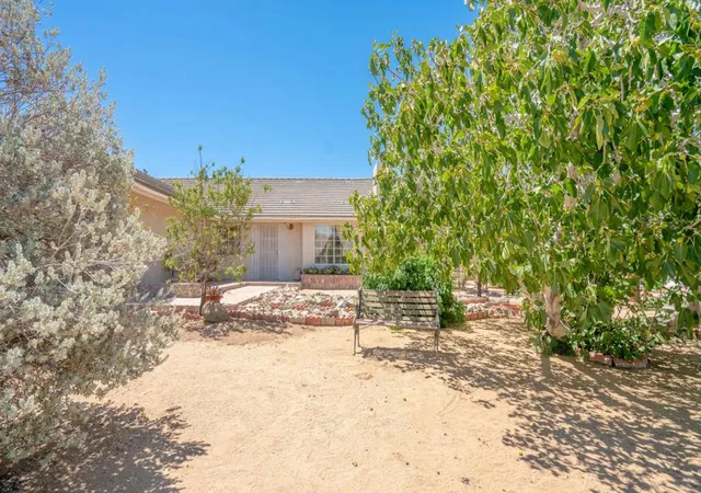 Photo 3 of Single family home for sale at 8582 Frontera Ave, Yucca Valley, CA 92284 | MLS# 219152516DA | Listing updated on 2026-10-08