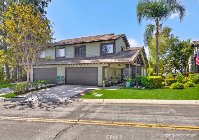 Photo 2 of Single family home for sale at 607 N Cataract Ave, San Dimas, CA 91773 | MLS# CV26198361 | Listing updated on 2026-09-26