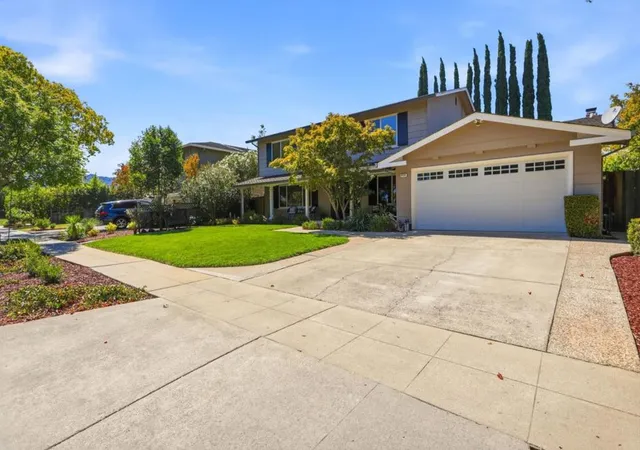 Photo 3 of Sale Pending at 6725 Bret Harte Dr, San Jose, CA 95120 | MLS# ML82059613 | Listing updated on 2026-10-08
