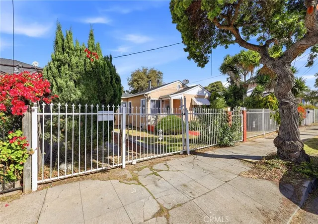Photo 2 of Single family home for sale at 1029 73rd Avenue, Oakland, CA 94621 | MLS# FR26198590 | Listing updated on 2026-10-02