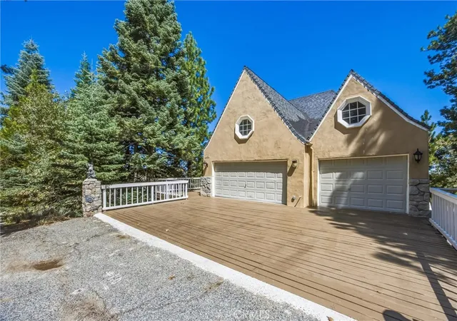 Photo 2 of Single family home for sale at 299 Fairway, Lake Arrowhead, CA 92352 | MLS# IV26198072 | Listing updated on 2026-10-07