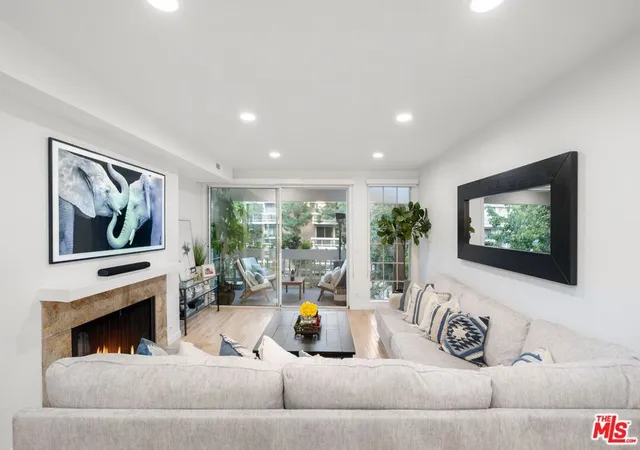 Photo 3 of Condo for sale at 4338 Redwood Ave #B213, Marina Del Rey, CA 90292 | MLS# 26986791 | Listing updated on 2026-09-23