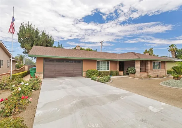 Photo 3 of Single family home for sale at 26433 Chestnut Dr, Hemet, CA 92544 | MLS# IV26198661 | Listing updated on 2026-10-09