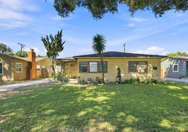 Photo 1 of Single family home for sale at 211 Martha Pl, Fullerton, CA 92833 | MLS# PW26197376 | Listing updated on 2026-10-09