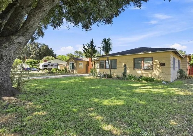 Photo 2 of Single family home for sale at 211 Martha Pl, Fullerton, CA 92833 | MLS# PW26197376 | Listing updated on 2026-10-09