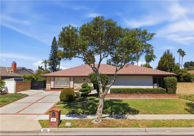 Photo 2 of Sale Pending at 349 W Fern, Fullerton, CA 92832 | MLS# PW26198622 | Listing updated on 2026-09-22
