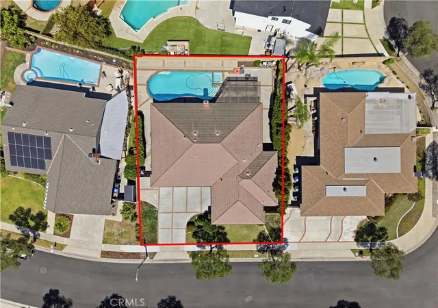 Photo 3 of Sale Pending at 349 W Fern, Fullerton, CA 92832 | MLS# PW26198622 | Listing updated on 2026-09-22