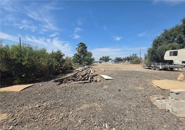 Photo 4 of Land for sale at 21321 Cajalco Rd, Perris, CA 92570 | MLS# DW26195596 | Listing updated on 2026-09-10