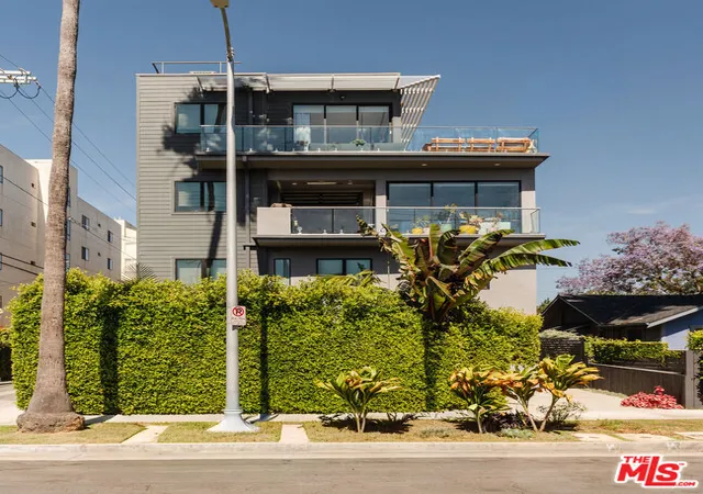 Photo 1 of Single family home for sale at 2416 Penmar Ave, Venice, CA 90291 | MLS# 26986093 | Listing updated on 2026-10-09