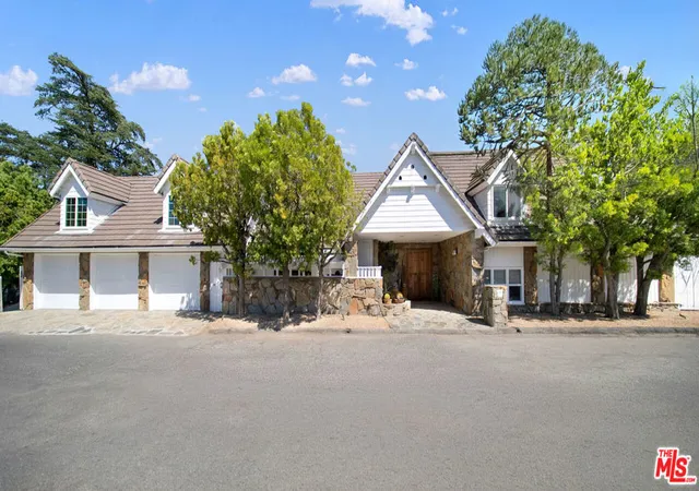 Photo 1 of Mansion for sale at 2312 Kimridge Rd, Beverly Hills, CA 90210 | MLS# 26985715 | Listing updated on 2026-10-09