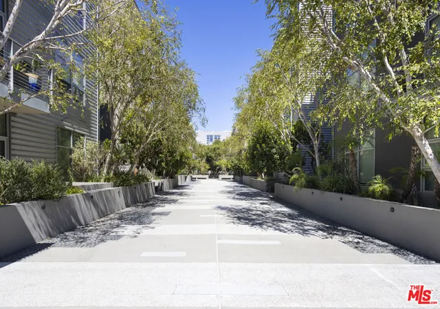 Photo 3 of Condo for sale at 4080 Glencoe Ave #405, Marina Del Rey, CA 90292 | MLS# 26985865 | Listing updated on 2026-09-29