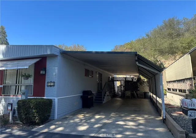 Photo 3 of Manufactured home for sale at 4747 Oak Crst St #103, Fallbrook, CA 92028 | MLS# SW26197897 | Listing updated on 2026-10-07