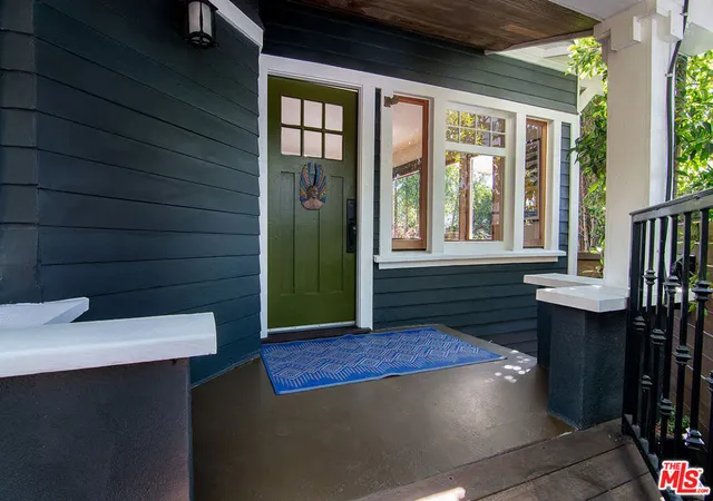 Photo 3 of Single family home for sale at 1130 Electric Ave, Venice, CA 90291 | MLS# 26986895 | Listing updated on 2026-09-18