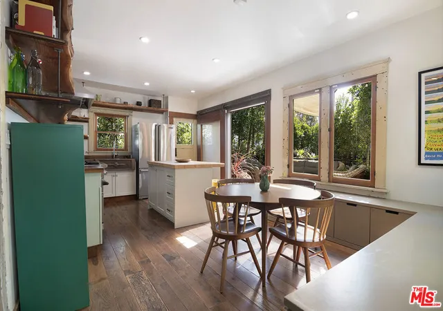 Photo 4 of Single family home for sale at 1130 Electric Ave, Venice, CA 90291 | MLS# 26986895 | Listing updated on 2026-09-18