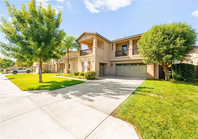 Photo 2 of Single family home for sale at 1721 Caseros, San Jacinto, CA 92582 | MLS# SW26198897 | Listing updated on 2026-10-27