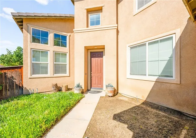 Photo 4 of Single family home for sale at 1721 Caseros, San Jacinto, CA 92582 | MLS# SW26198897 | Listing updated on 2026-10-27