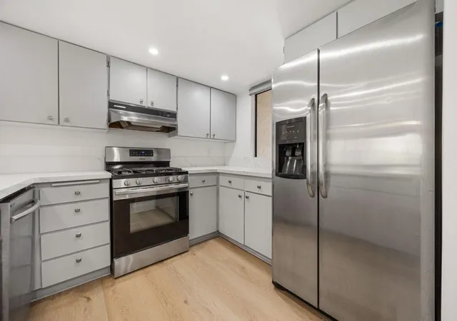 Photo 2 of Condo for sale at 2023 N Via Miraleste #1022, Palm Springs, CA 92262 | MLS# 219152555DA | Listing updated on 2026-09-13