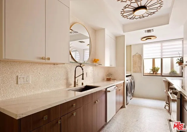 Photo 2 of Condo for sale at 141 S Linden Dr #204, Beverly Hills, CA 90212 | MLS# 26985181 | Listing updated on 2026-10-08