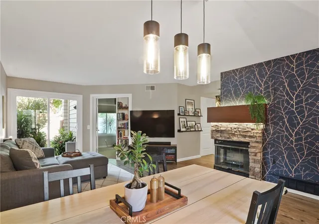 Photo 1 of Condo for sale at 10 Glenoaks, Aliso Viejo, CA 92656 | MLS# OC26198369 | Listing updated on 2026-10-01