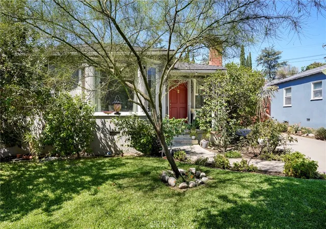 Photo 3 of Single family home for sale at 137 N Berkeley Ave, Pasadena, CA 91107 | MLS# PF26197562 | Listing updated on 2026-09-25