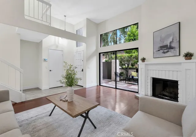 Photo 3 of Sale Pending at 21500 Califa St #159, Woodland Hills, CA 91367 | MLS# SR26197552 | Listing updated on 2026-09-29