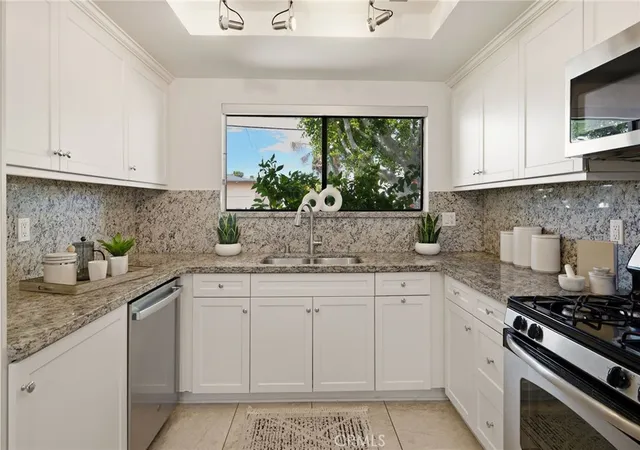 Photo 1 of Townhouse for sale at 2300 Carnegie Ln #4, Redondo Beach, CA 90278 | MLS# SB26187242 | Listing updated on 2026-10-09
