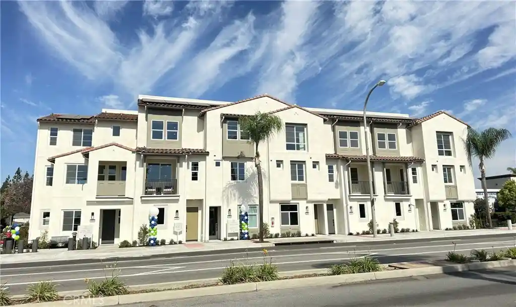 Townhouse for sale at 685 S Brea Blvd #301, Brea, CA 92821 | MLS# IV26197936