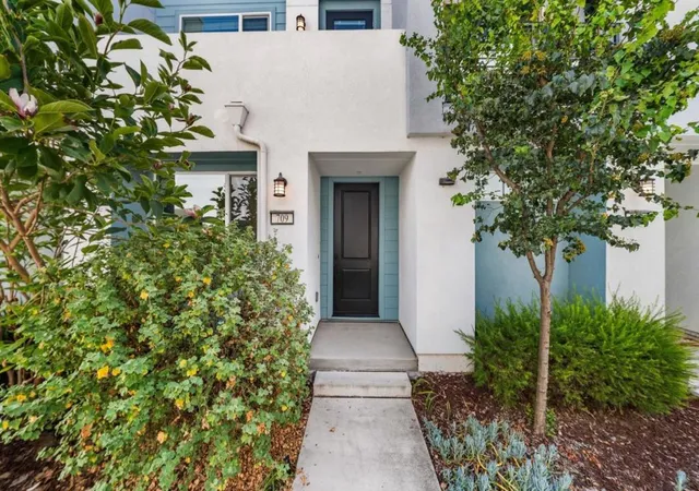 Photo 1 of Townhouse for sale at 709 Fruit Ranch Loop, San Jose, CA 95133 | MLS# ML82060850 | Listing updated on 2026-10-12